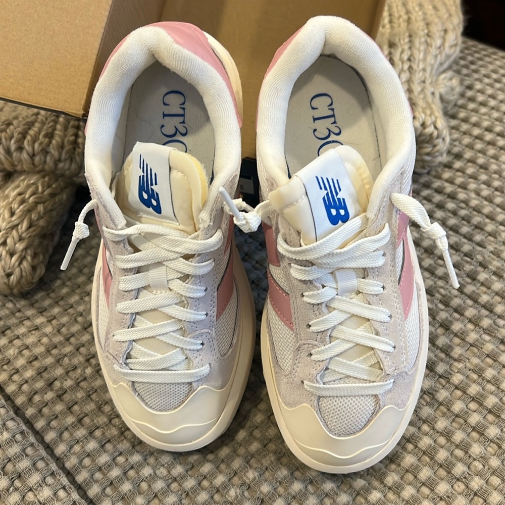 New balance 302 court